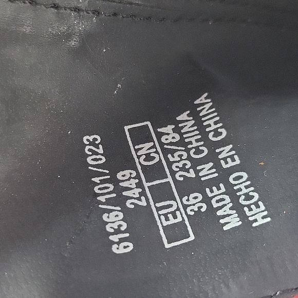 857- ZARA Burgundy Velvet Ankle Boots | Chunky Heel | Size 5.5 NWT - Picture 8 of 9